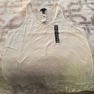 GAP White Sleeveless Tank Top